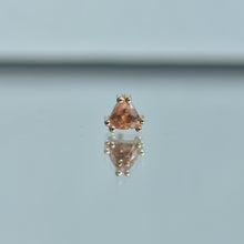 Load image into Gallery viewer, Tanti Threadless End (Various Gems)