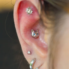 Load image into Gallery viewer, Cat Threadless End (Various Gemstone Eyes)