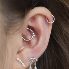 Load image into Gallery viewer, Muse 16G Seam Ring (Daith Orientation)