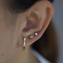 Load image into Gallery viewer, 4 Prong Gem Threadless End (Various Colors)