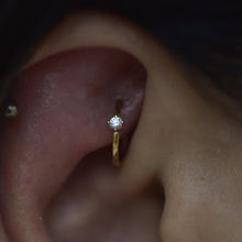 Load image into Gallery viewer, Round Prong 2mm Diamond Fixed Seam Ring (Navel/Rook Oriented)
