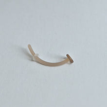 Load image into Gallery viewer, Curved Glass Retainer - Skin Tone