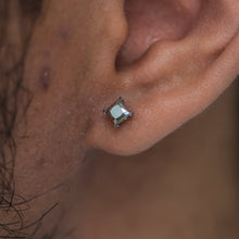 Load image into Gallery viewer, Princess Cut Prong Set Gem Threadless End