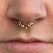 Load image into Gallery viewer, Raven Seam Ring