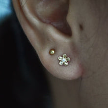 Load image into Gallery viewer, Gold Swarovski® Flower Threadless End