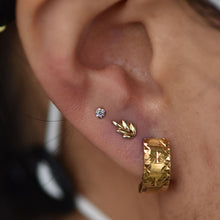 Load image into Gallery viewer, Prong-Set Gem Threadless End (Various Colors)