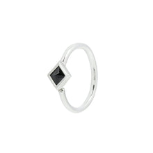 Load image into Gallery viewer, Mae Black Spinel Seamless Ring