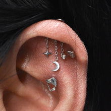 Load image into Gallery viewer, Cassiopeia Bar Threadless End (Various Stones)