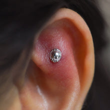 Load image into Gallery viewer, Beta 11 Threadless End