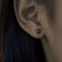 Load image into Gallery viewer, Princess Cut Prong Set Gem Threadless End