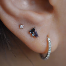 Load image into Gallery viewer, Pillar Threadless End (Various Gems)