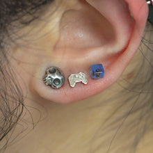 Load image into Gallery viewer, Pixel Controller Threadless End