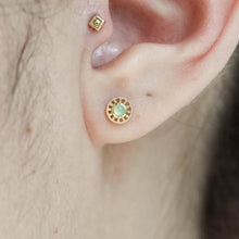 Load image into Gallery viewer, Omega 12 Threadless End