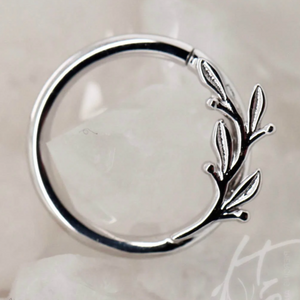 Amity Seam Ring