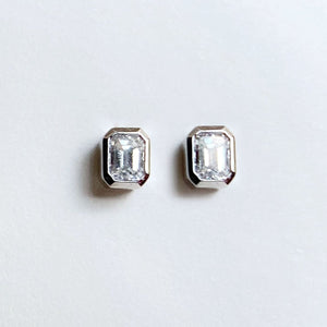 Emerald Solitaire Studs